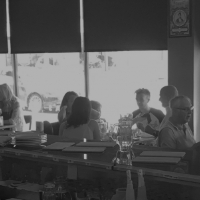 Book a table and enjoy delicious tapas at Los Gatos